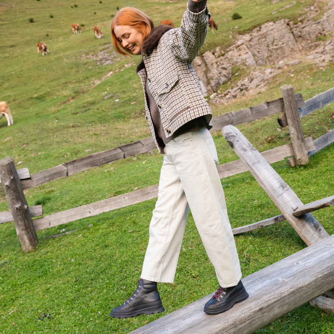 Saana hiking boot skywalker grey