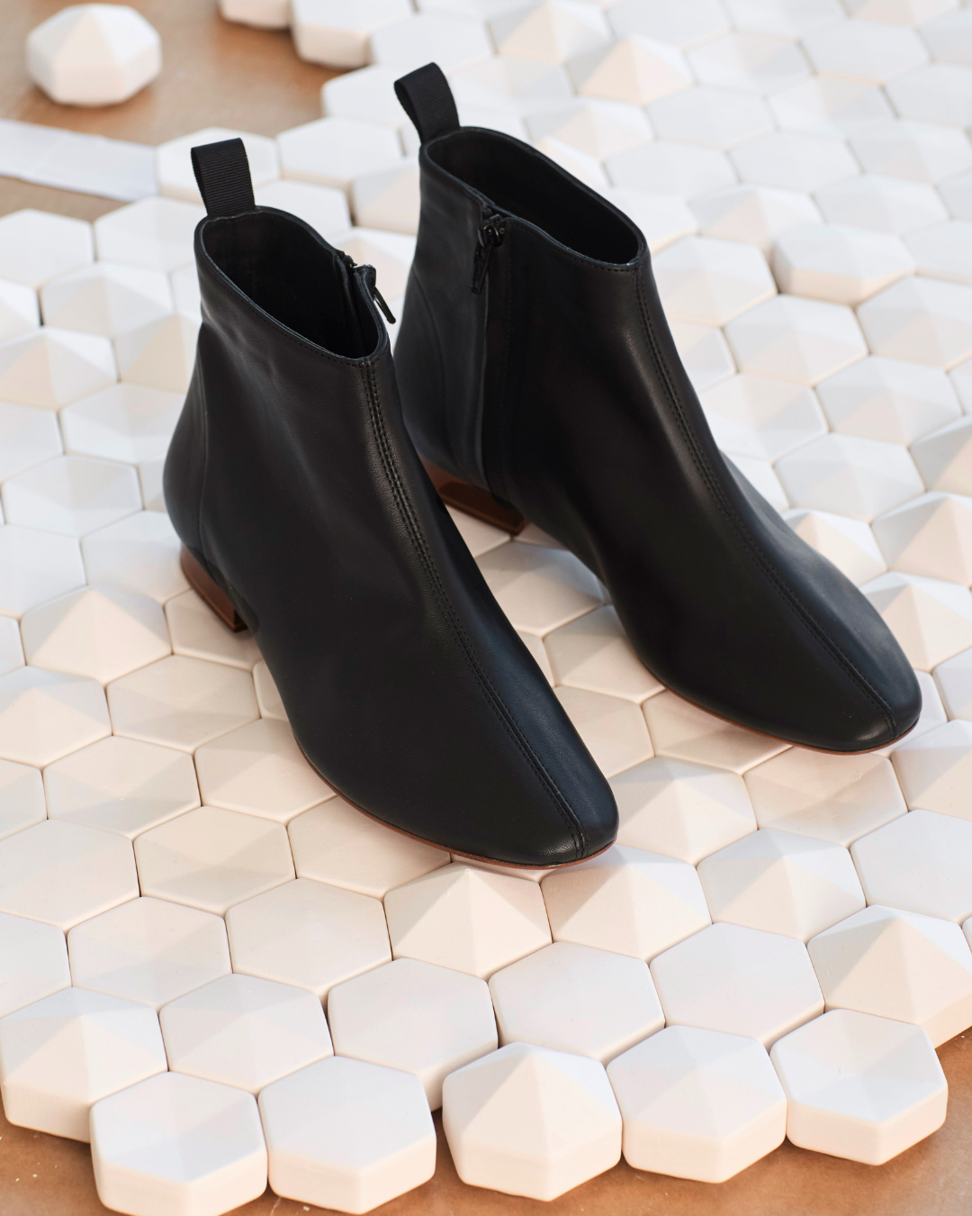 Smart boot black