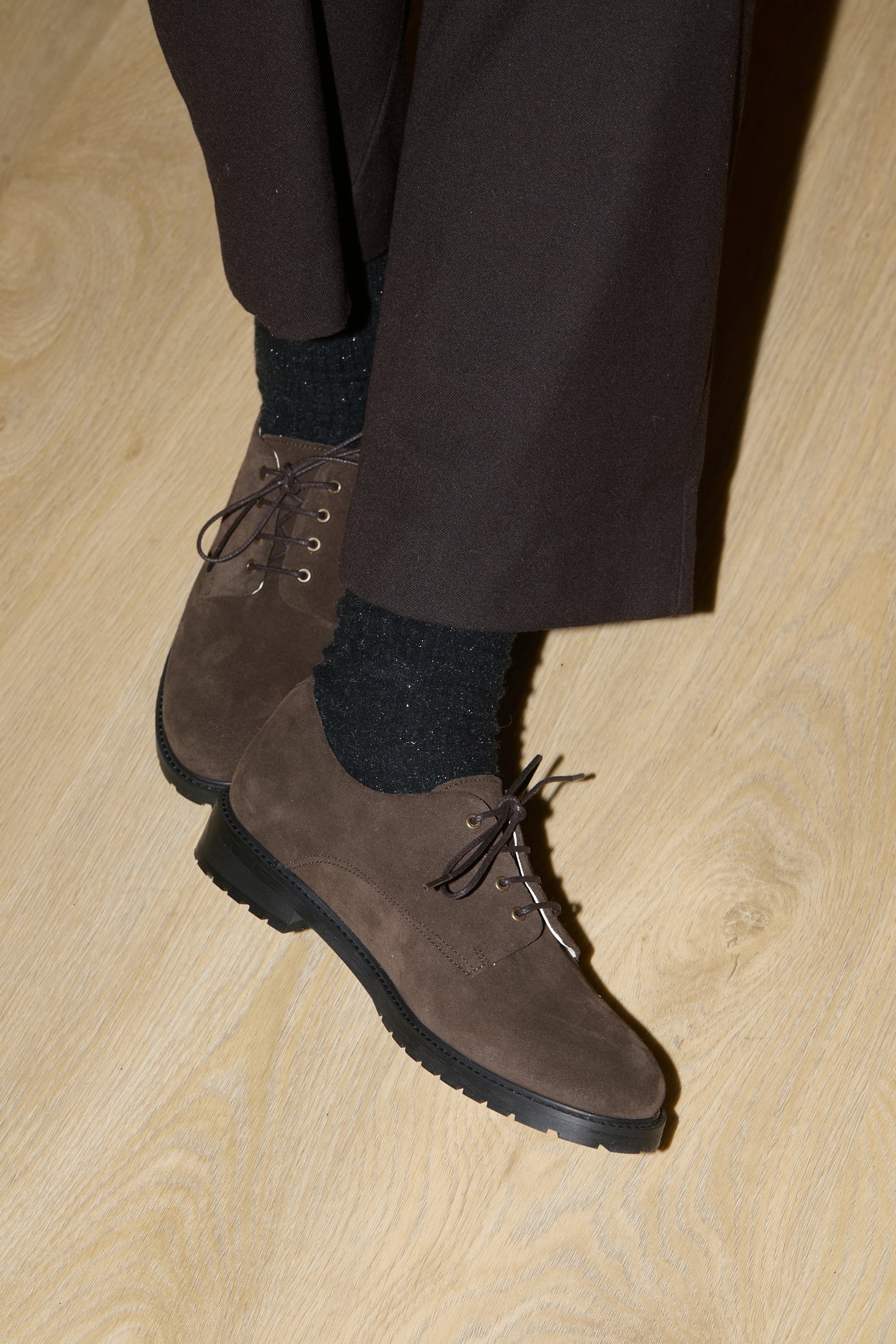 Ruby lace-up suede brown